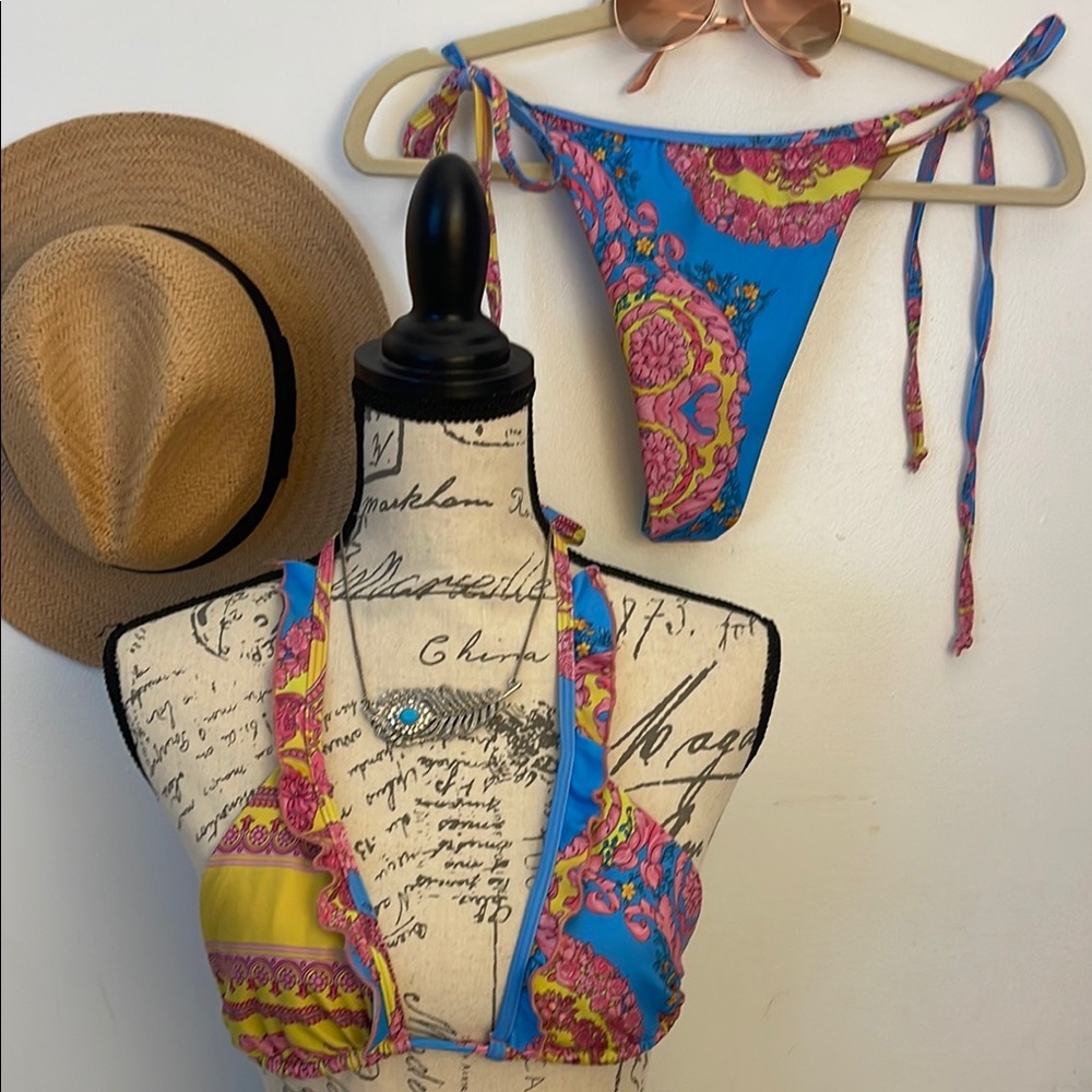 Lotus Couture | Colorful Floral Bikini Set Size Large